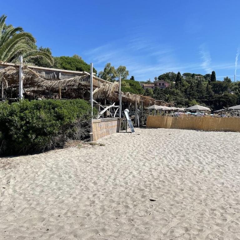 Studio jardin 4 pers piscine plage Le Lavandou - Apartamento Estudio - 20