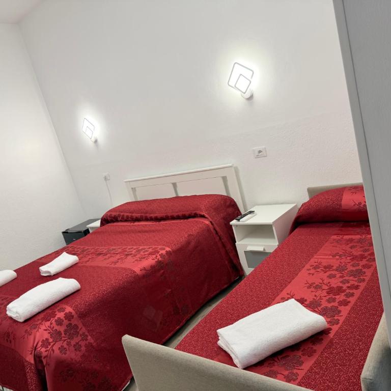 Hotel Eurorooms - Camera Tripla - 4
