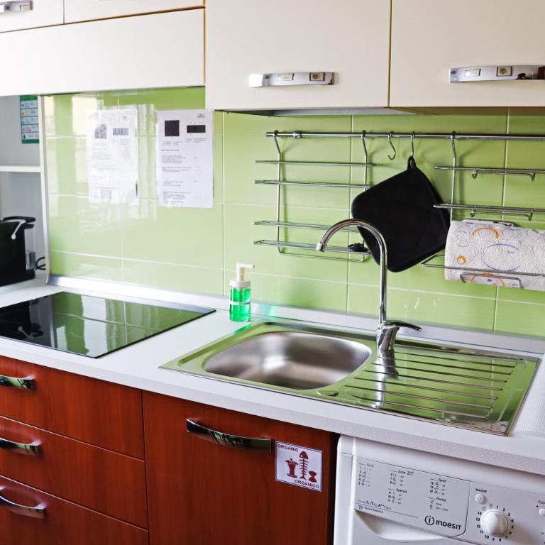 Bolo Apartment - 6 people, 2 bedrooms, near the train station - Apartamento de 2 dormitorios - 14