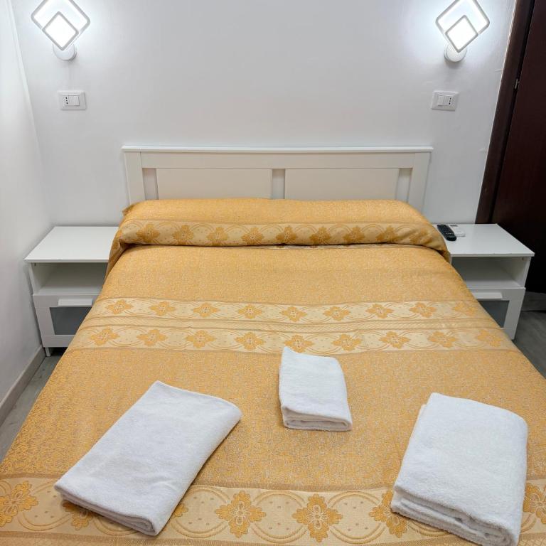 Hotel Eurorooms - Camera Matrimoniale - 9