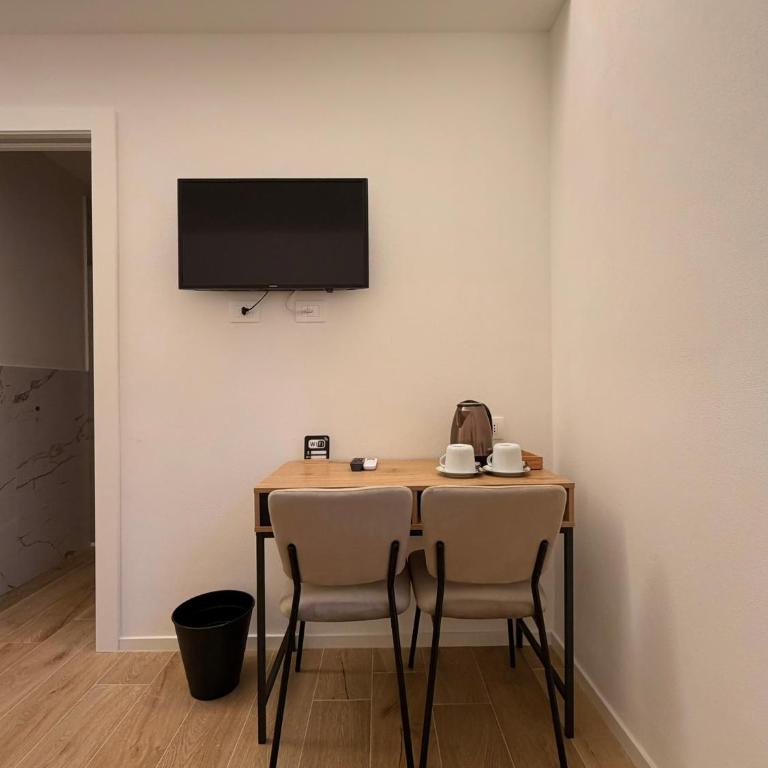 Domus Lavagna Smart Rooms - Camera Matrimoniale con Bagno Privato - 4