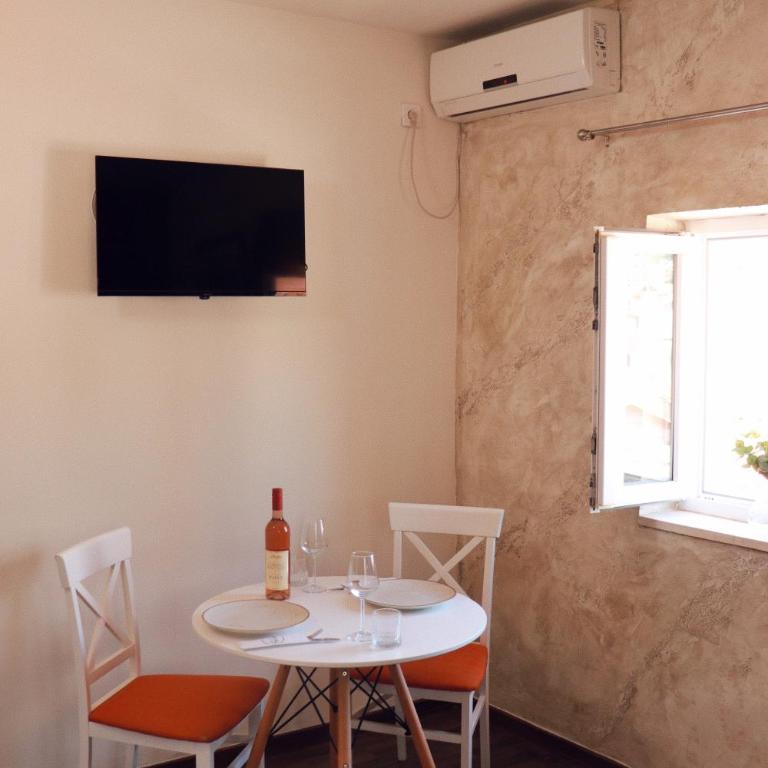 Stone Garden Residence - One-Bedroom Apartment - 4