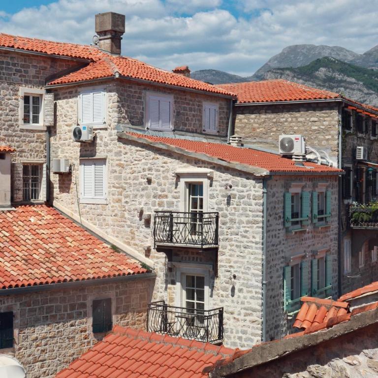 Stone Garden Residence - One-Bedroom Apartment - 2