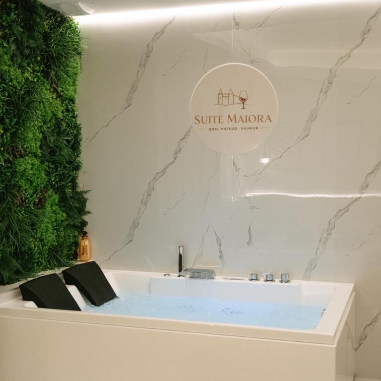 Suite Maiora - Premium - Vue Loire & Spa - Appartement - Rez-de-Chaussée - 4