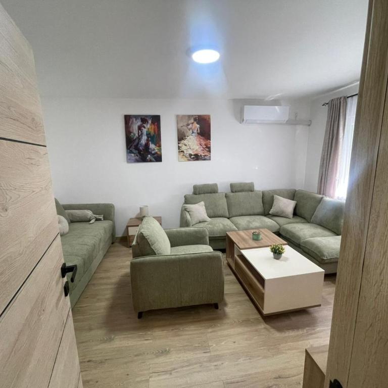 Apartman AkikA - Two-Bedroom Apartment - 2