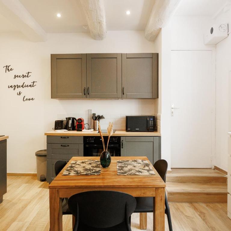 Le Notting Nid chic rénové coeur du vieil antibes - Apartment mit 1 Schlafzimmer - 2