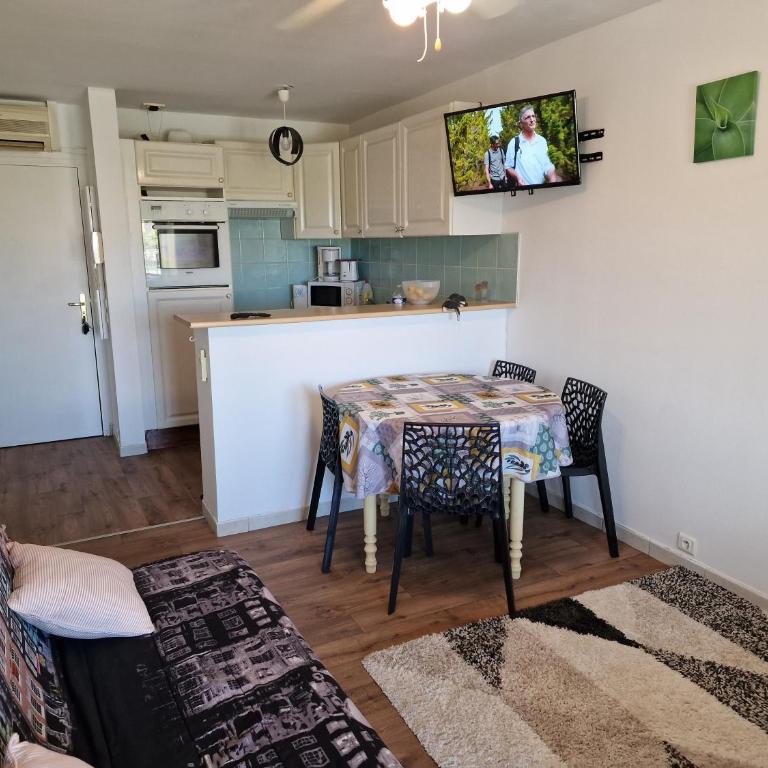 Bel Apt 2 pièces à Port Grimaud - Apartamento de 1 dormitorio - 25