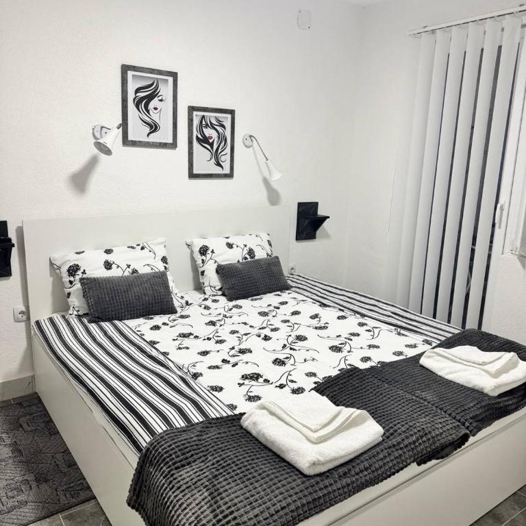 Vila Cirkovic - 200m od mermernog setalista - Komfor Trokrevetna Soba - 1