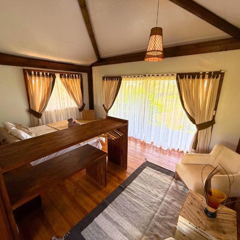 Vaihu Nui Bungalow-Glamping - One-Bedroom Bungalow - 3
