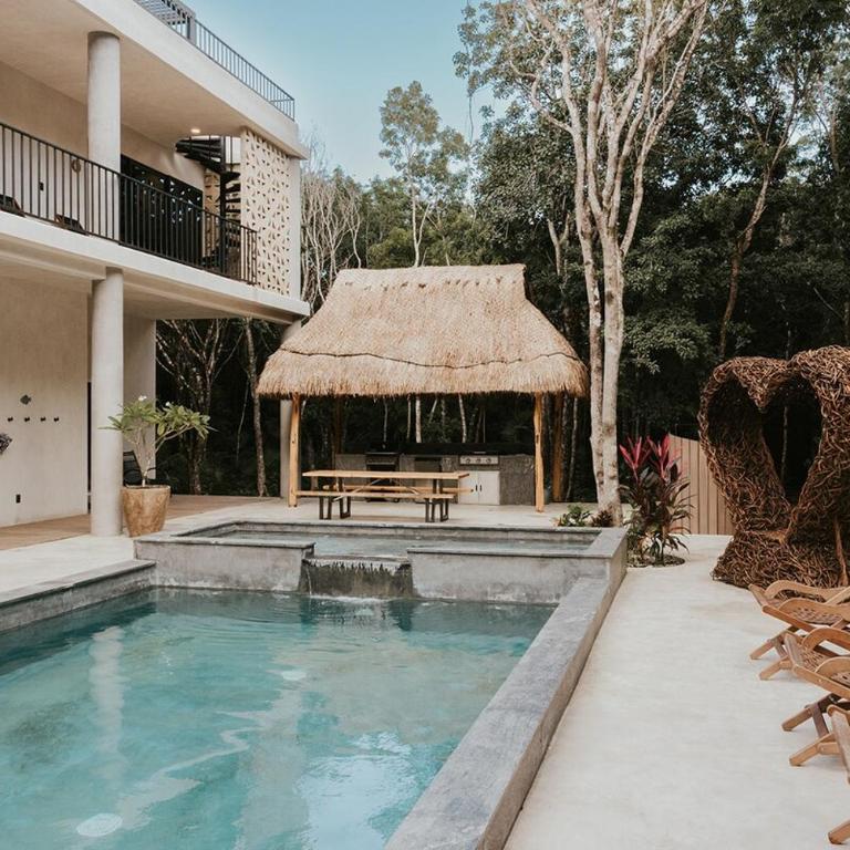 Jungle Retreat with Master Suites - Villa - 62
