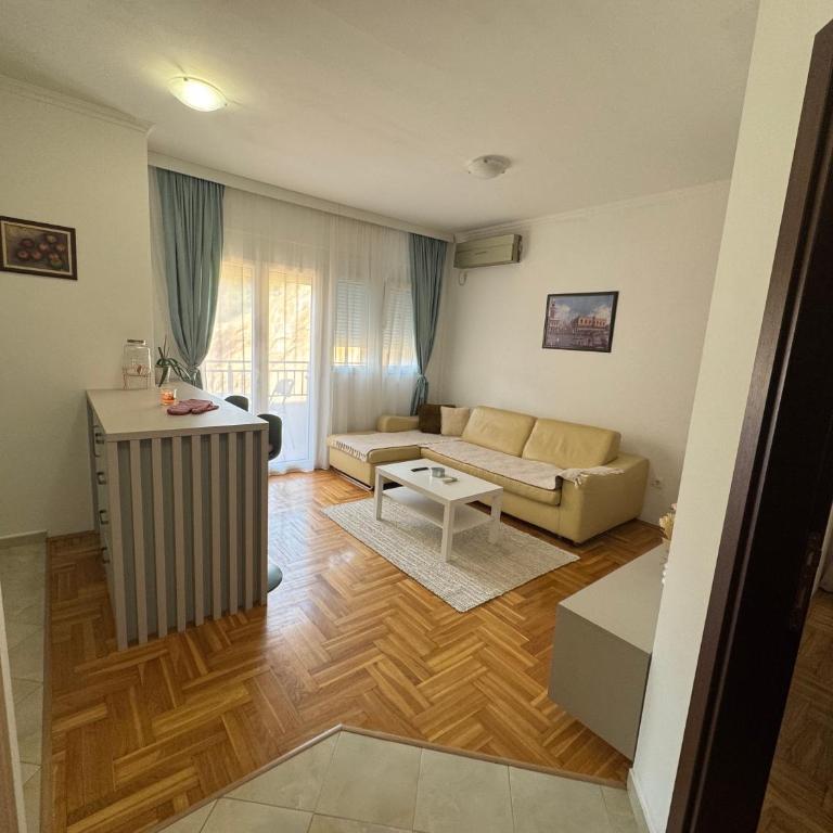 Budva RS Lux - One-Bedroom Apartment - 13
