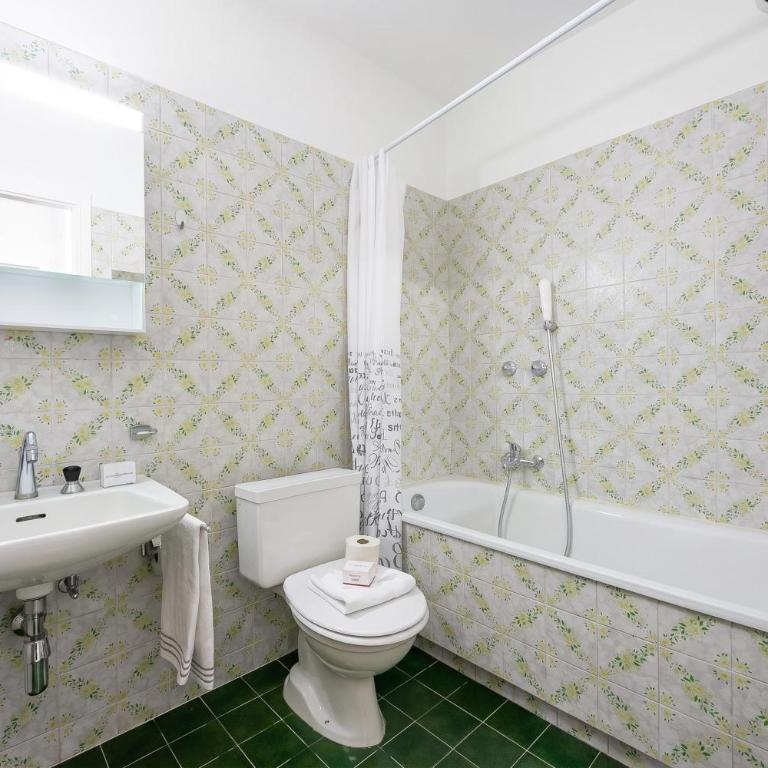Lido Apartment Locarno with Balcony and Parking - Happy Rentals - Appartamento con Balcone - 6