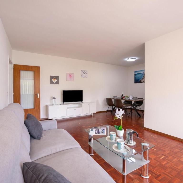 Lido Apartment Locarno with Balcony and Parking - Happy Rentals - Appartamento con Balcone - 10