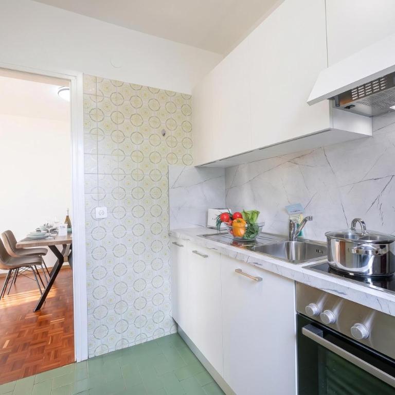Lido Apartment Locarno with Balcony and Parking - Happy Rentals - Appartamento con Balcone - 13