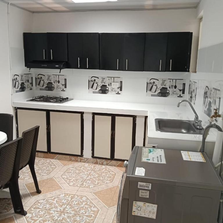 Apartamento en pereira, cerca a la circulvalar - Two-Bedroom House - 13