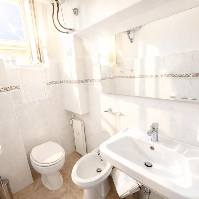 San Giovanni Elegant Penthouse-Casa Dolce Casa - Appartamento con 2 Camere da Letto - 7