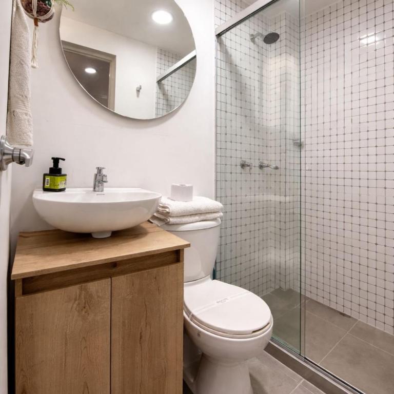 Apartamento a minutos de Provenza en Medellín - M201 By Roots Rentals - Apartamento de 1 dormitorio - 4