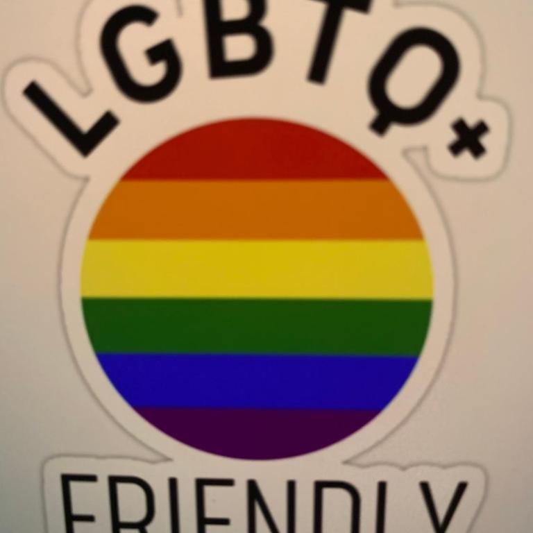 Huawei Shared Home - Later Check-in After at 19-24 every day- No Key - Wellness- LGBT- 1 min Metro to Linate aeroport - - no people do not respect the time - no people do not come back for sleep before midnight 24 - Posto Letto in Dormitorio Maschile per 4 Persone - 3