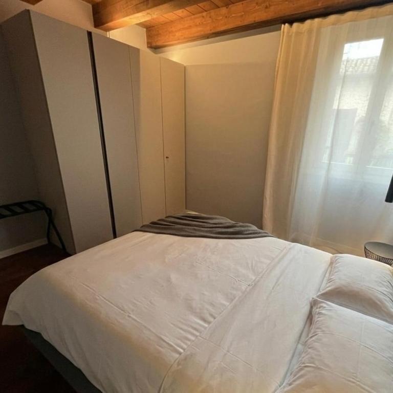 Giode X Luxury Ponte Pietra II - Appartamento con 2 Camere da Letto - 9