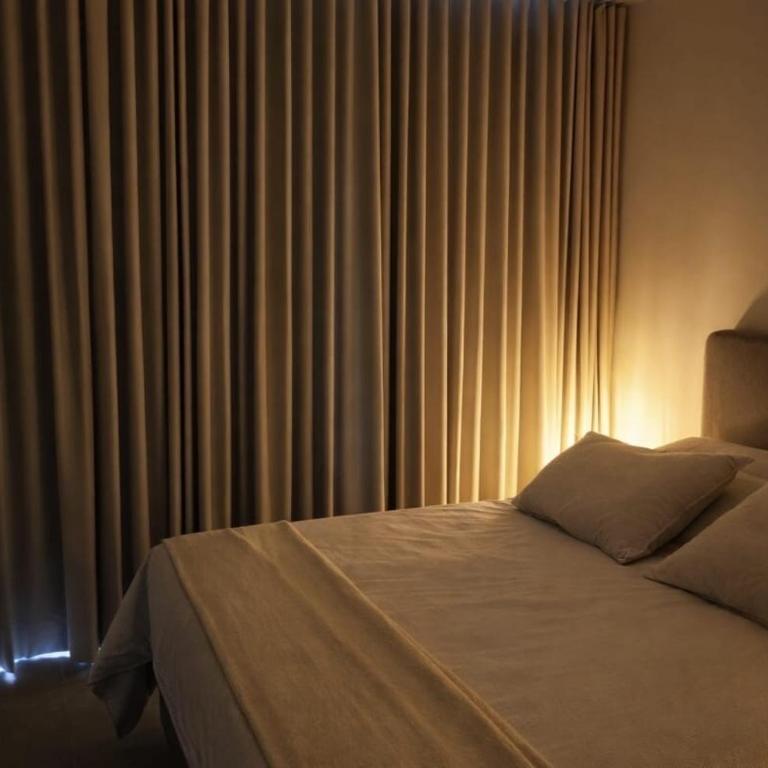 Apartment with Resort-style pools with beach access - Two-Bedroom Apartment - 2