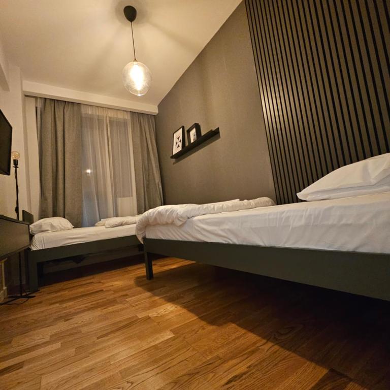 West Side 99 - Two-Bedroom Apartment - 7