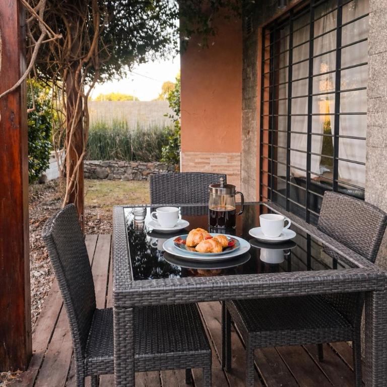Casa completa con parrilla , cerca de la playa y Plaza de toros - Three-Bedroom House - 4