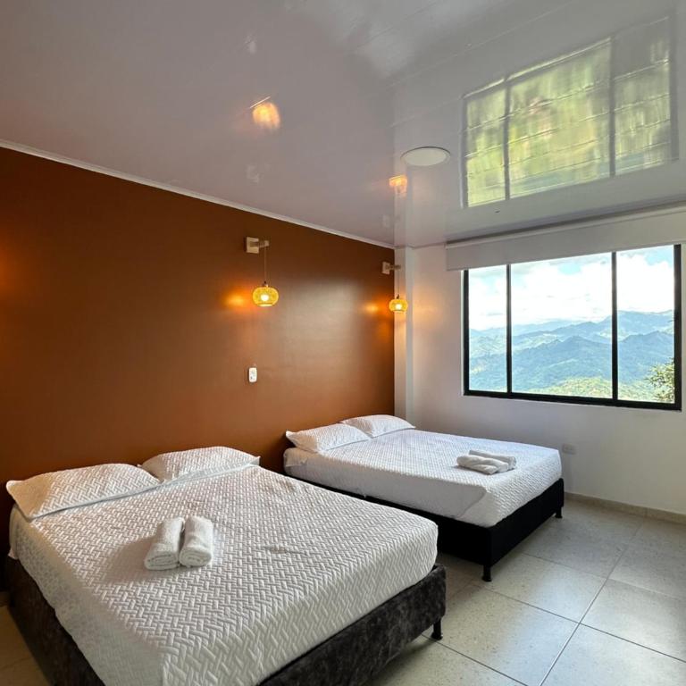 Casa Lemora - Habitación Doble con baño privado - 2 camas - 1