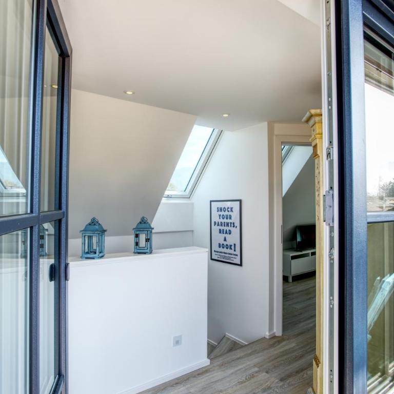 Lakeside Oasis - Ferienwohnung nahe Bodensee, Lindau und Bregenz - Duplex Apartment - 19