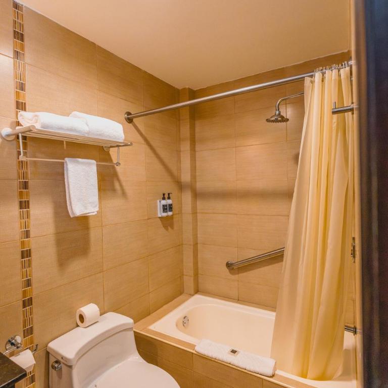 Zamorano Real Hotel - Classic Triple Room - 4