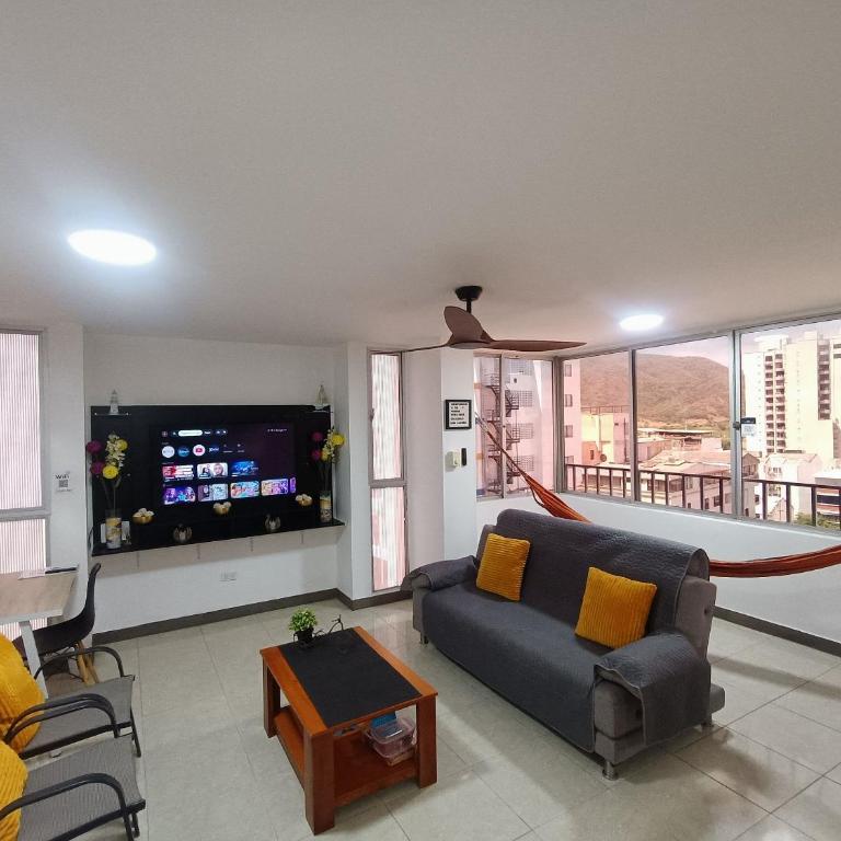 El Rodadero Beautiful Apartment 50 meters from the beach come rest or work - Two-Bedroom Apartment - 49