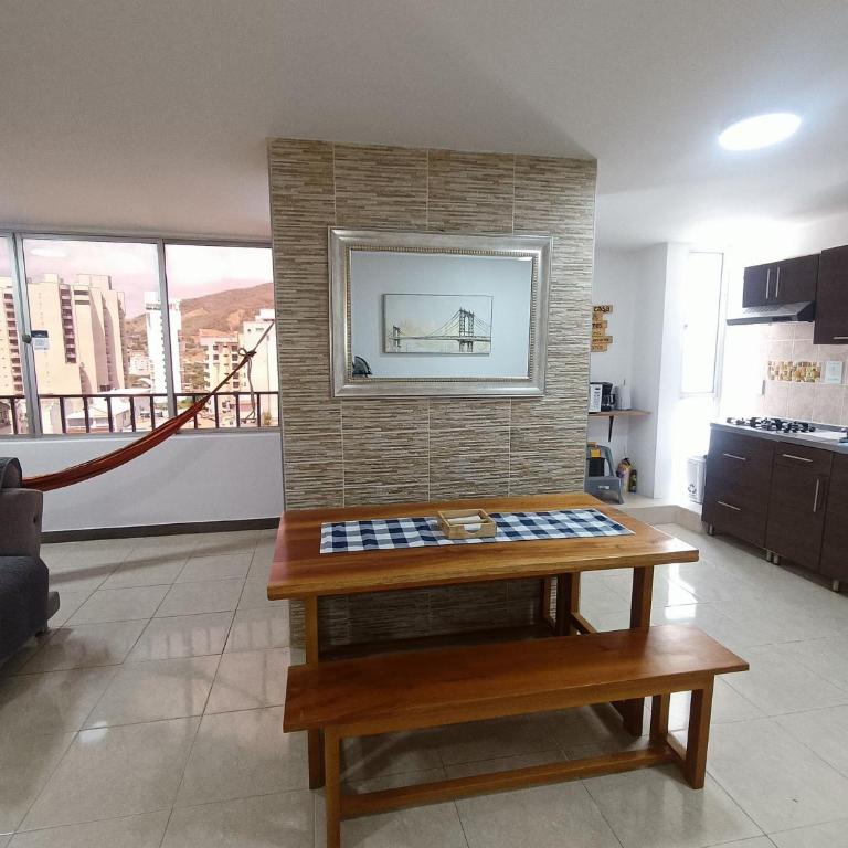 El Rodadero Beautiful Apartment 50 meters from the beach come rest or work - Two-Bedroom Apartment - 78