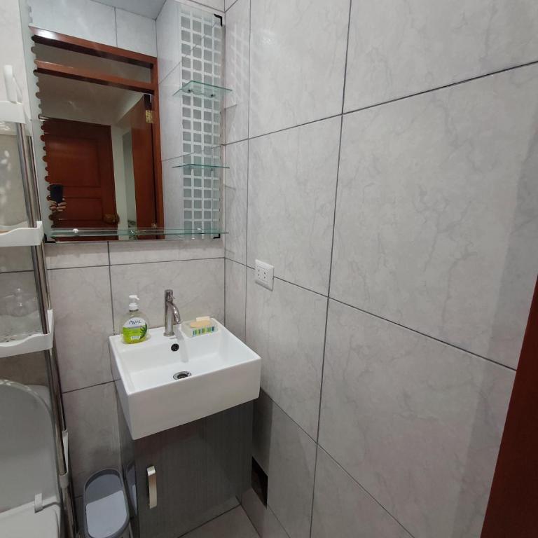 Mini departamento, TV y WIFI cerca a Barranco - Habitación Doble con baño privado - 22