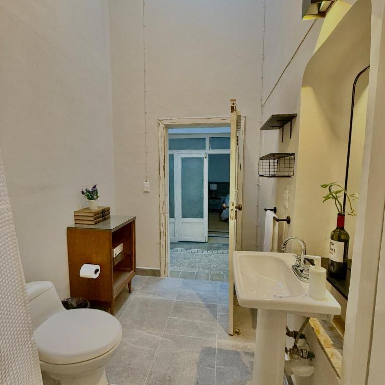 Vista en balcones a Casa Muñecos y Edif Francés - Apartamento de 2 dormitorios con balcón - 15