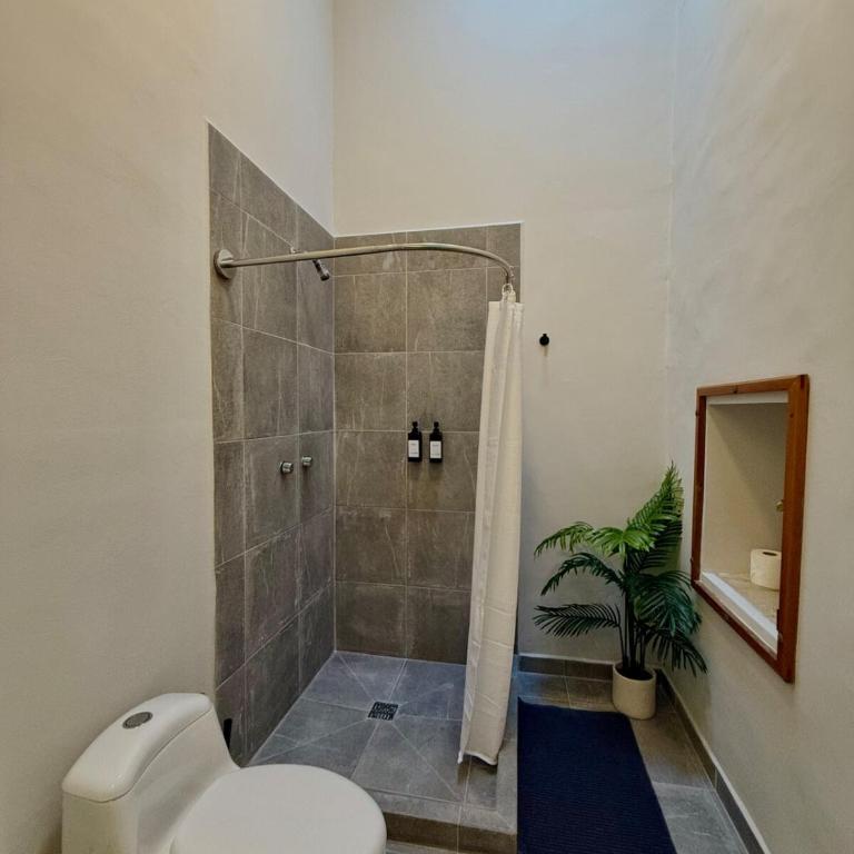 Vista en balcones a Casa Muñecos y Edif Francés - Apartamento de 2 dormitorios con balcón - 42