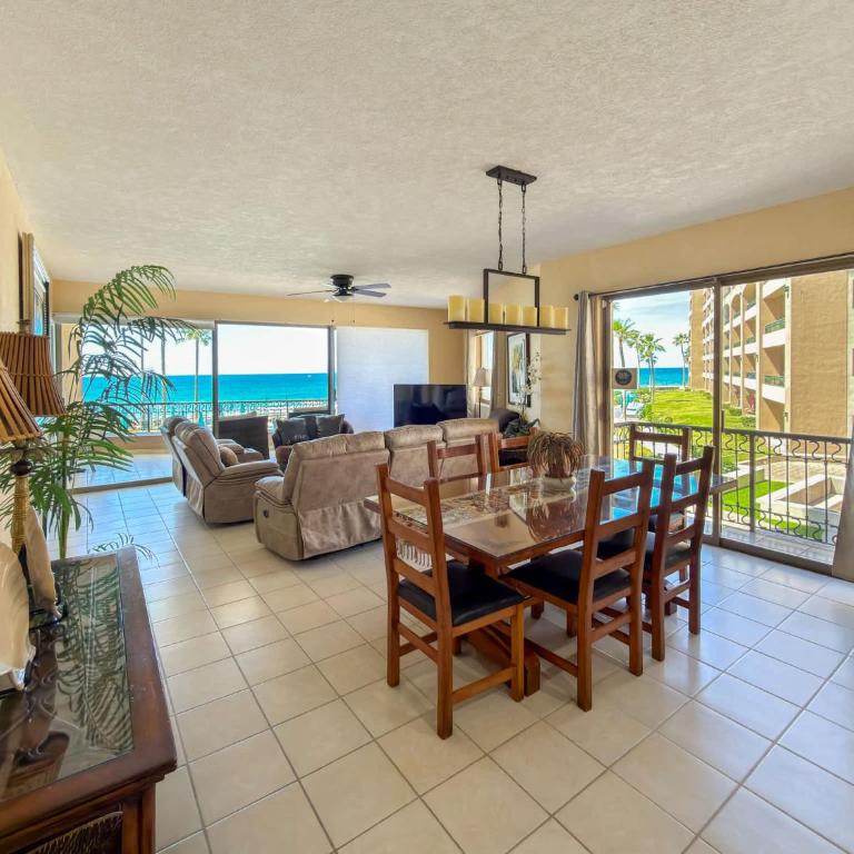 Relaxing Oceanview Condo Pools & Beach E210 - Apartamento - 6