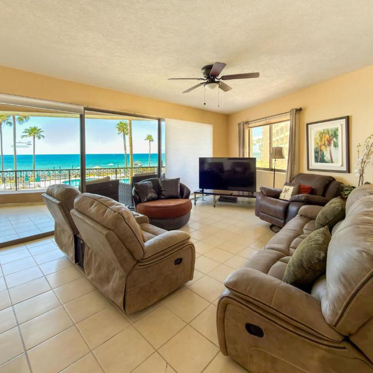 Relaxing Oceanview Condo Pools & Beach E210 - Apartamento - 9