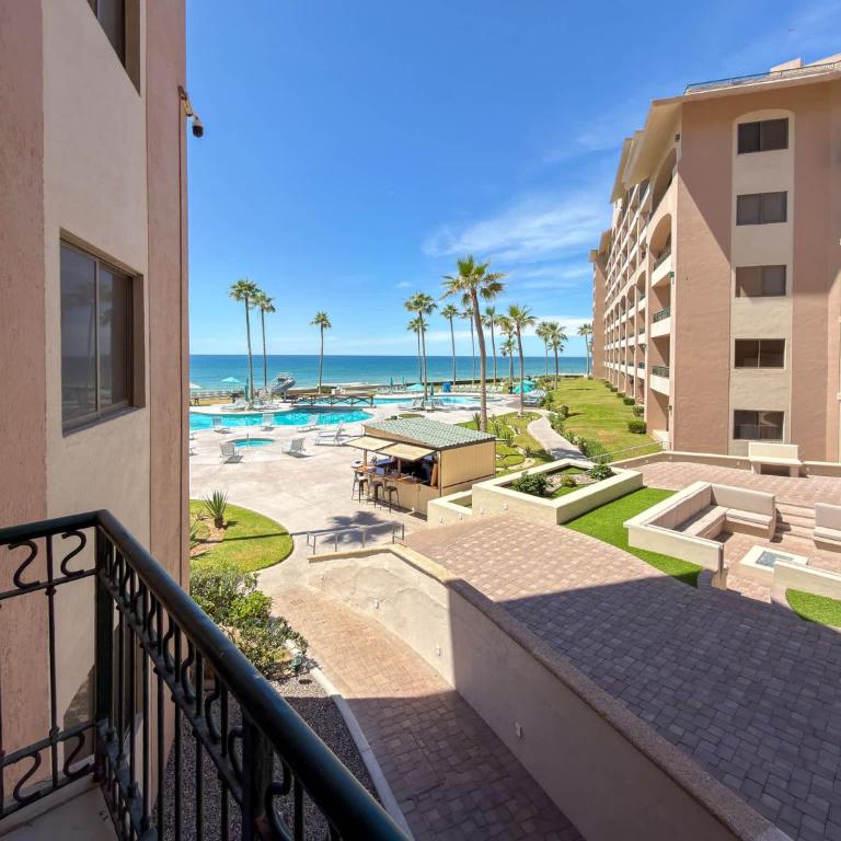 Relaxing Oceanview Condo Pools & Beach E210 - Apartamento - 22