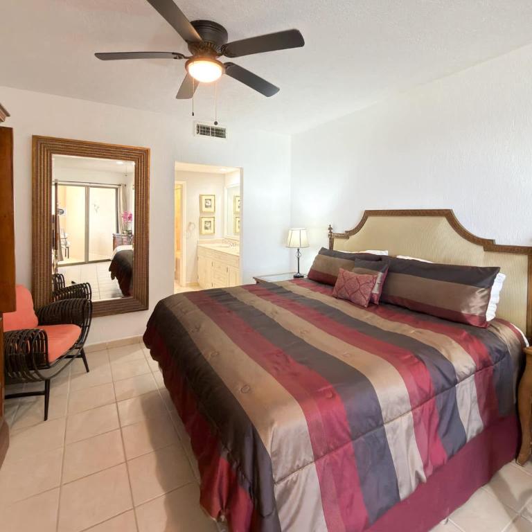 Relaxing Oceanview Condo Pools & Beach E210 - Apartamento - 25