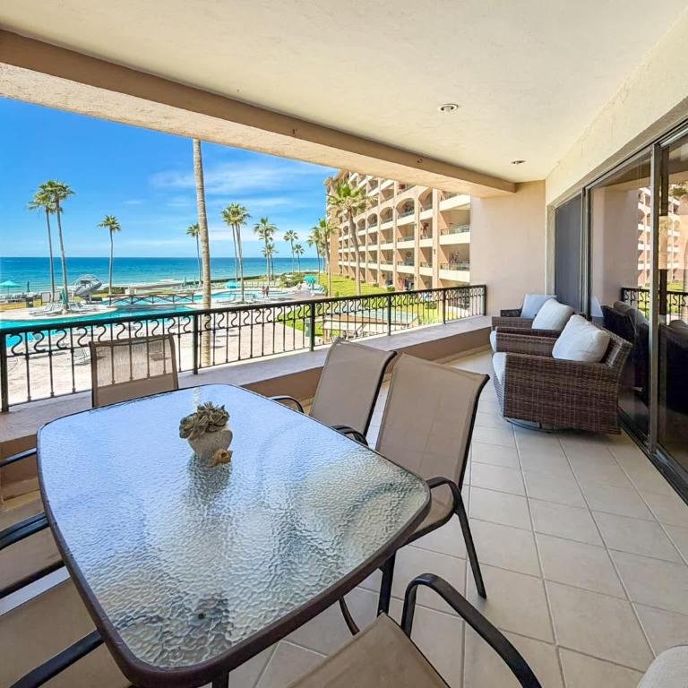 Relaxing Oceanview Condo Pools & Beach E210 - Apartamento - 1