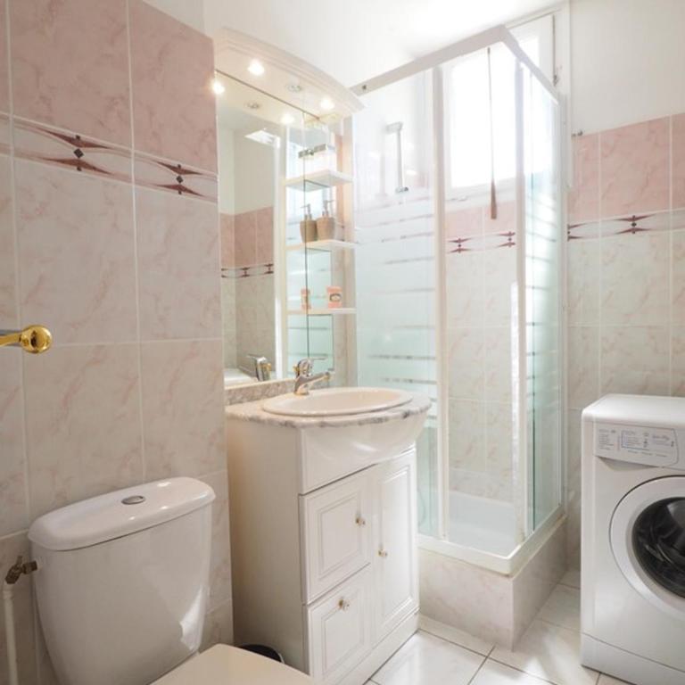 Studio climatisé en centre-ville, parking - 4 pers. - FR-1-874-3 - Studio - 2
