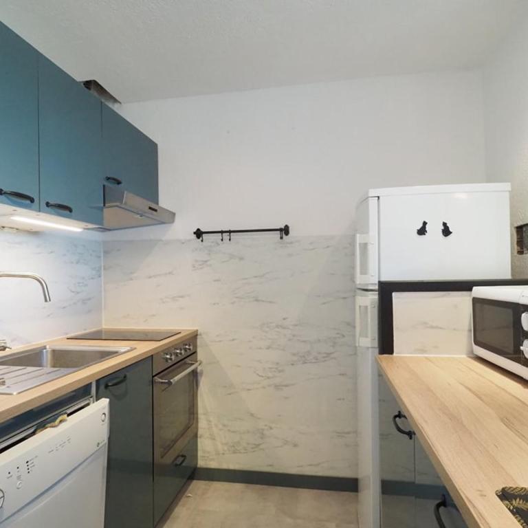 Appartement climatisé, parking - 5 pers. - FR-1-874-10 - Apartment - 8