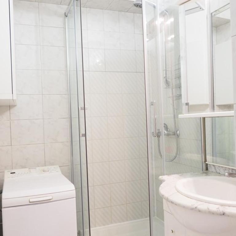Appartement avec piscine, parking - 4 pers. - FR-1-874-30 - Apartment - 11