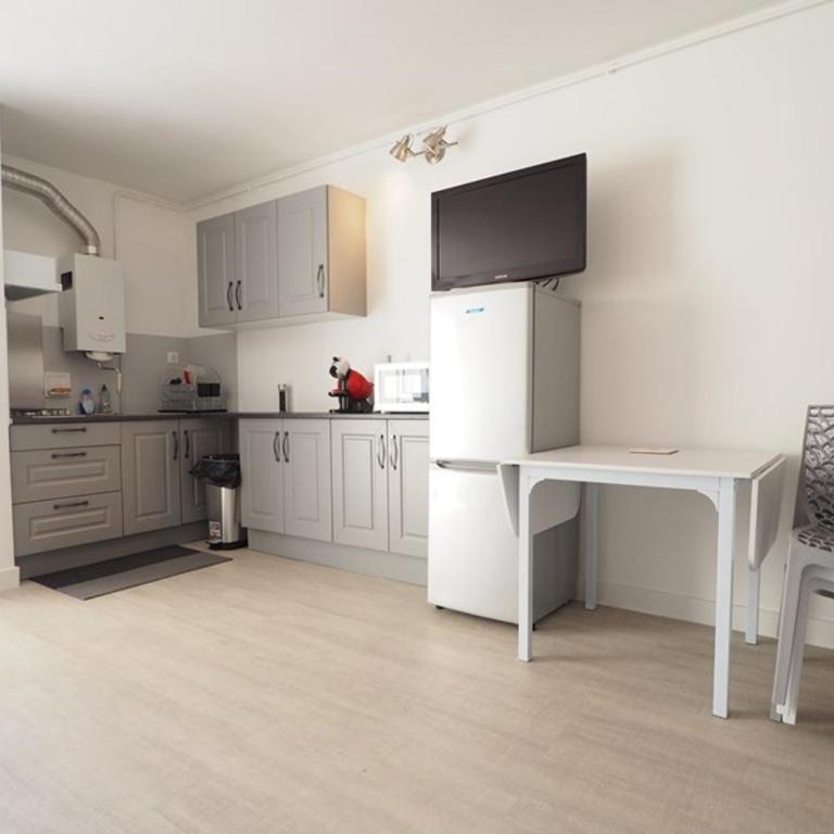 Studio agréable, animaux OK, parking - 4 pers. - FR-1-874-22 - Estudio - 10