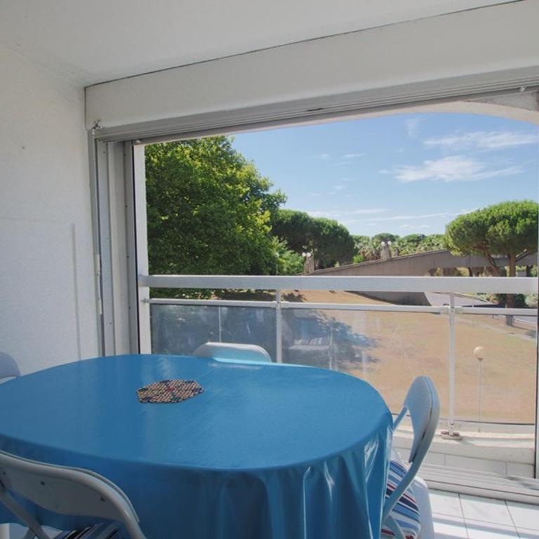 Studio charmant avec terrasse, parking - 4 pers. - FR-1-874-24 - Appartement - 2