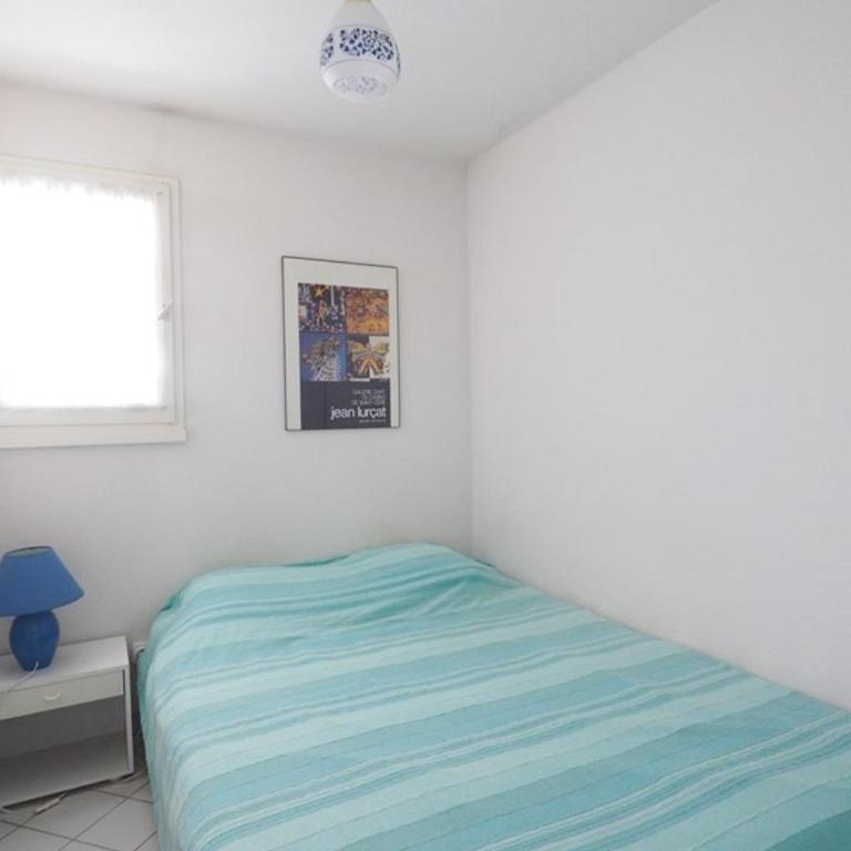 Studio charmant avec terrasse, parking - 4 pers. - FR-1-874-24 - Appartement - 3