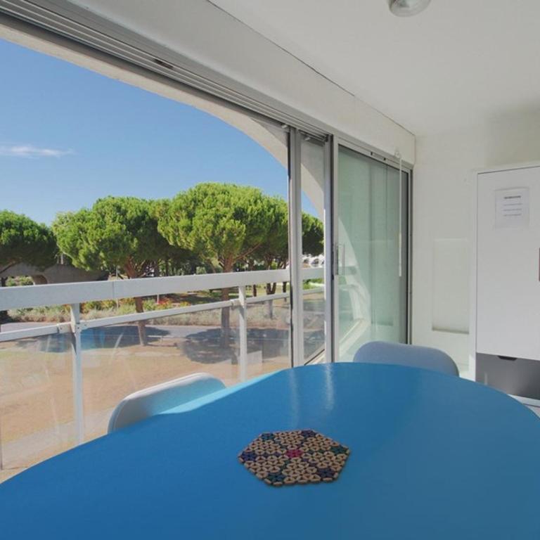Studio charmant avec terrasse, parking - 4 pers. - FR-1-874-24 - Appartement - 10