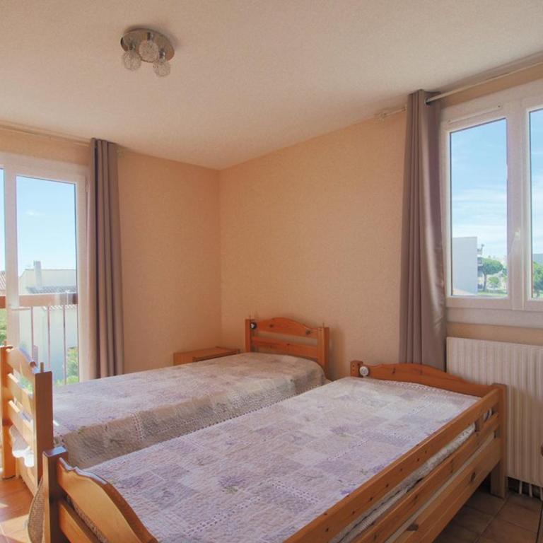 Spacieux T2, clim, parking, proche plage - 4 pers. - FR-1-874-47 - Appartement - 6