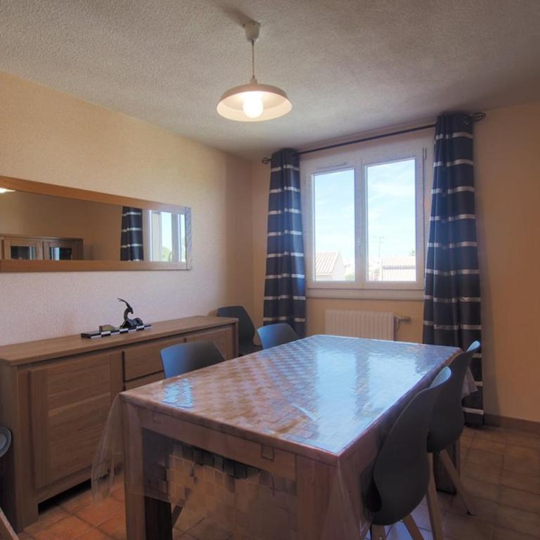 Spacieux T2, clim, parking, proche plage - 4 pers. - FR-1-874-47 - Appartement - 7