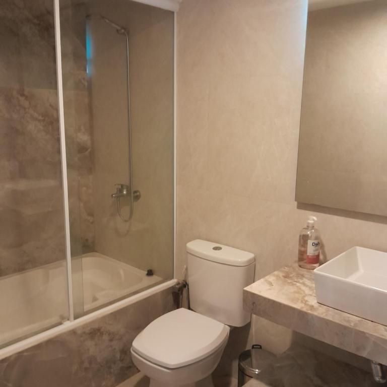 Apart hotel GAVA - Apartamento con terraza - 10