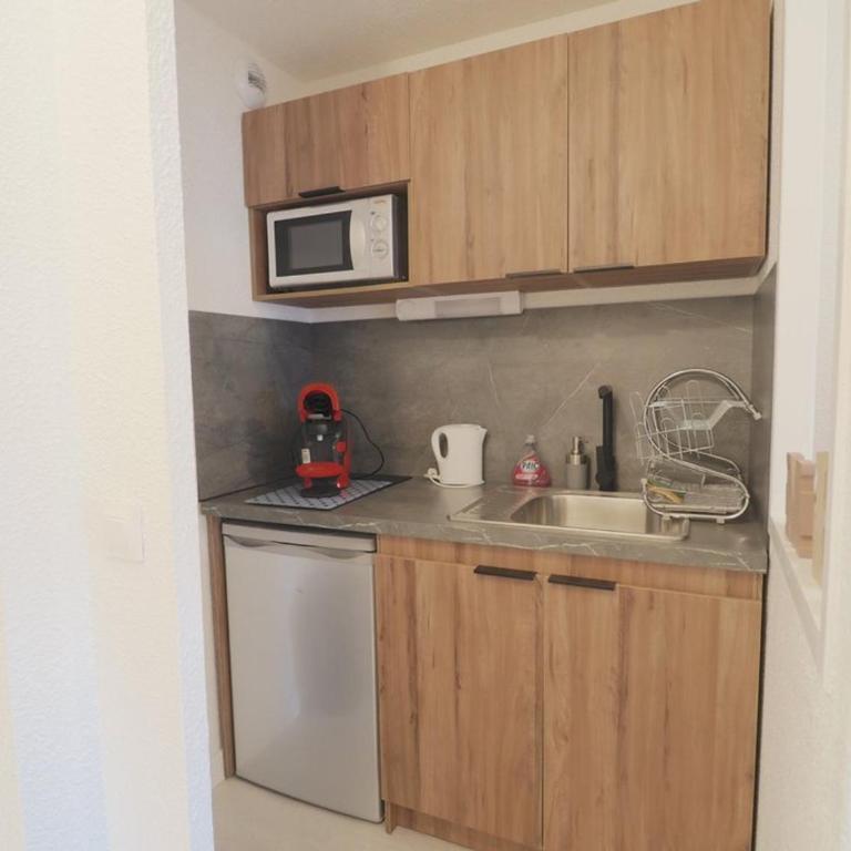 Studio refait à neuf, jardin et parking - 4 pers. - FR-1-874-42 - Studio - 7